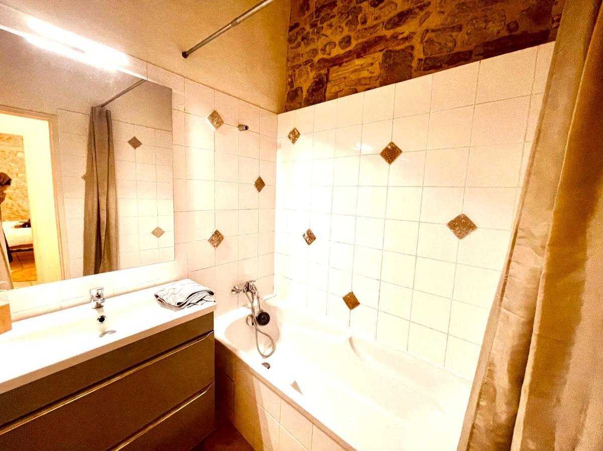 Le Moka Charmant Appartement Au Coeur De Ville Nîmes Eksteriør bilde